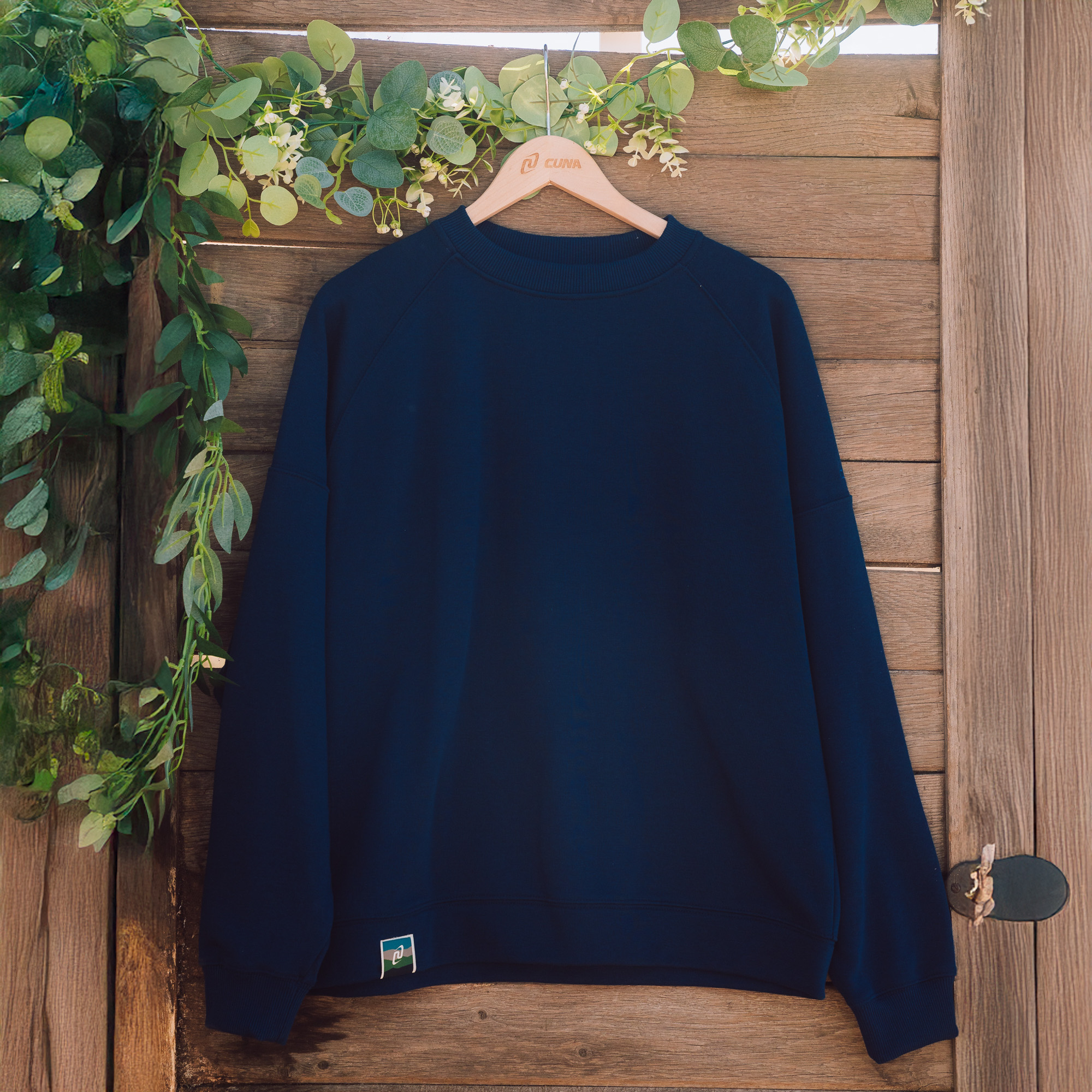 granatowa bluza Easy