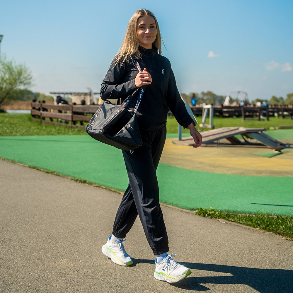 SPODNIE-SPORTOWE-DAMSKIE-PURE_CZARNE_1